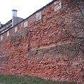 Mur po dawnym Zamku Krzyżackim nad Motławą