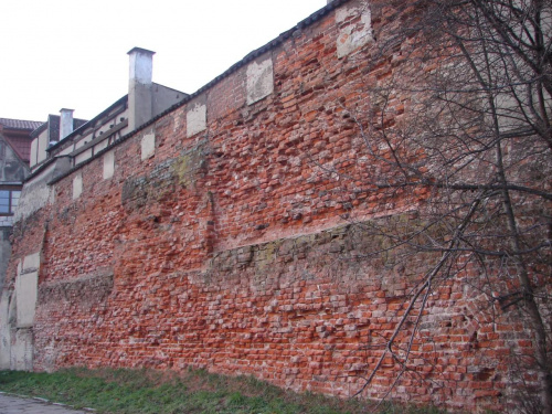 Mur po dawnym Zamku Krzyżackim nad Motławą