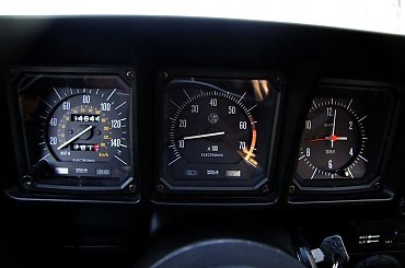 Alfa Romeo Sports Coupe #Autofocus #car #cars #samochod #samochody #alfa #romeo #gtv #gtv6 #coupe #sport #italian #aubomobili #automobile #performance #racing