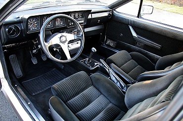 Alfa Romeo Sports Coupe #Autofocus #car #cars #samochod #samochody #alfa #romeo #gtv #gtv6 #coupe #sport #italian #aubomobili #automobile #performance #racing