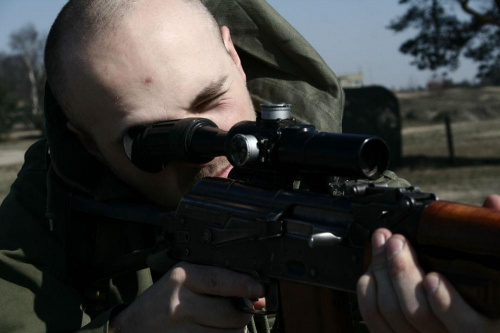 Trening dla Grup Rekonstrukcji Historycznych na poligonie w Toruniu z udziałem 82nd Airborne Division "PARAGLITE" w dniach 23-25 marca 2007 roku.