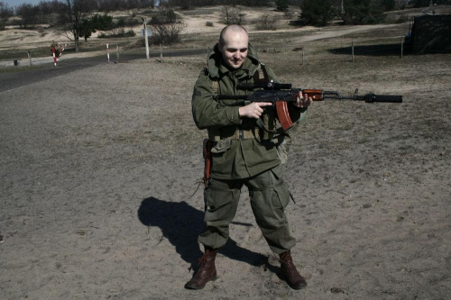 Trening dla Grup Rekonstrukcji Historycznych na poligonie w Toruniu z udziałem 82nd Airborne Division "PARAGLITE" w dniach 23-25 marca 2007 roku.