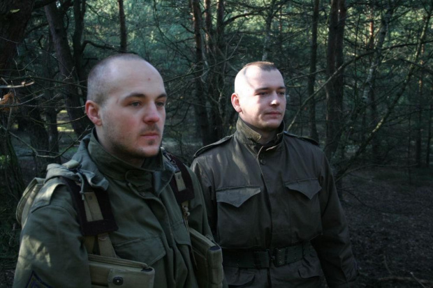 Trening dla Grup Rekonstrukcji Historycznych na poligonie w Toruniu z udziałem 82nd Airborne Division "PARAGLITE" w dniach 23-25 marca 2007 roku.