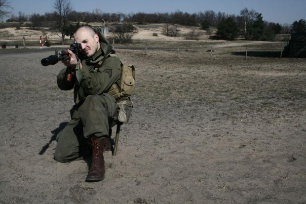 Trening dla Grup Rekonstrukcji Historycznych na poligonie w Toruniu z udziałem 82nd Airborne Division "PARAGLITE" w dniach 23-25 marca 2007 roku.