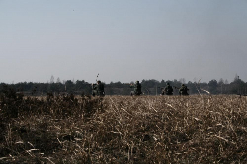 Trening dla Grup Rekonstrukcji Historycznych na poligonie w Toruniu z udziałem 82nd Airborne Division "PARAGLITE" w dniach 23-25 marca 2007 roku.