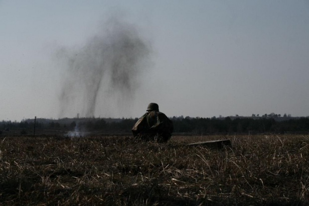 Trening dla Grup Rekonstrukcji Historycznych na poligonie w Toruniu z udziałem 82nd Airborne Division "PARAGLITE" w dniach 23-25 marca 2007 roku.