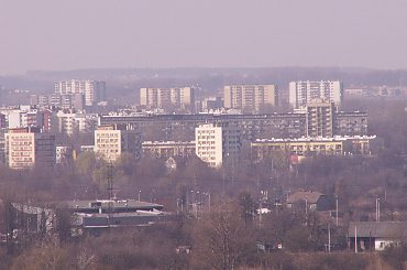 Widok z bloku na ulicy Lasówka Kraków marzec 2007 #kraków #miasto #wieżowiec #lasówka #koszykarska #widok #bloki #osiedle