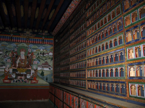 w Gompie. Na malowidle Szandrugpa Namgyal.