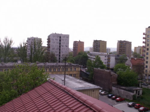 Widok z dachu przy ul. Oboźnej. Kraków 2006 #dach #oboźna #kraków #widok #blok