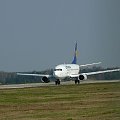 Boeing 737-500 (Lufthansa) #boeing #lufthansa #samolot #kołowanie #pyrzowice #epkt