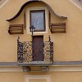 Trzeba mieć oczy szeroko otwarte- zupełnie przypadkiem zauważylismy ten balkon :) #Praga
