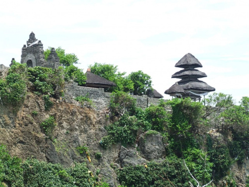 Indonezja, Bali, Pura Luhur Uluwatu - jedna z najważniejszych świątyń morskich na wyspie #Azja #Bali #Indonezja
