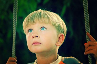 ...dawno temu na huśtawce... #humor #chłopiec #baby #dziecko #dzieci #ludzie #Wiosna2007 #wiosna #wakacje #niebieski #oczy