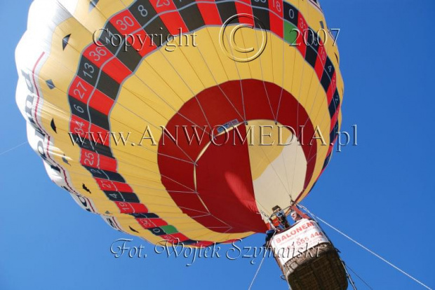 Zawody Balonów na powietrze ciepłe Sopot 15.04.2007r.
www.ANWOMEDIA.pl