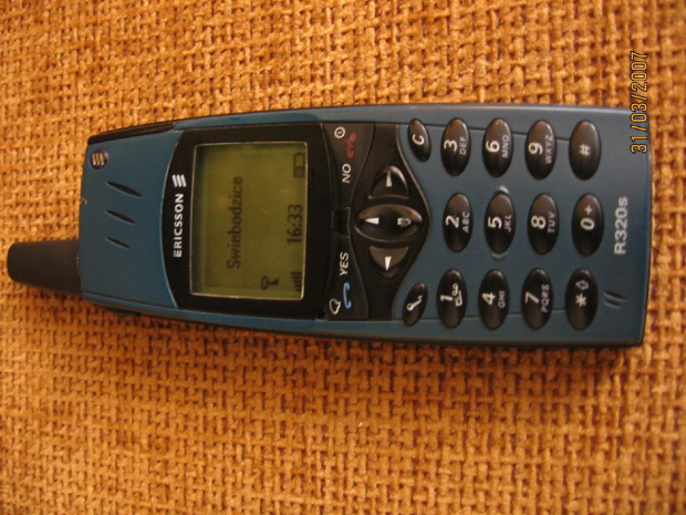 Ericsson R320s