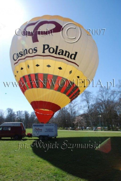 Zawody Balonów na powietrze ciepłe Sopot 15.04.2007r.
www.ANWOMEDIA.pl