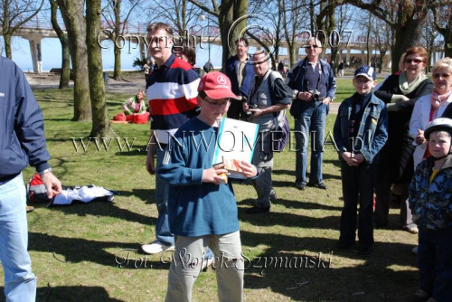 Zawody Balonów na powietrze ciepłe Sopot 15.04.2007r.
www.ANWOMEDIA.pl