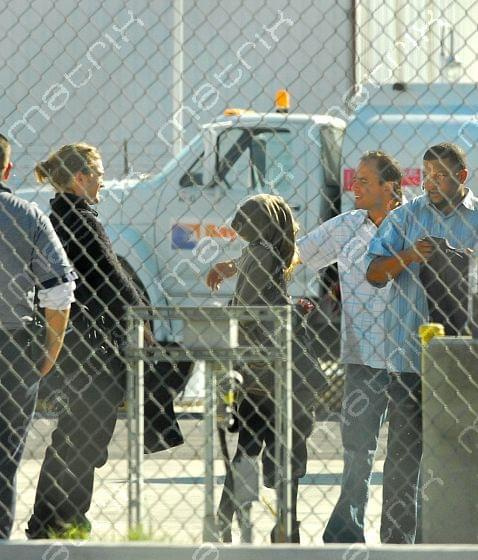 MK, Ashley & Max land at a private airport in L.A