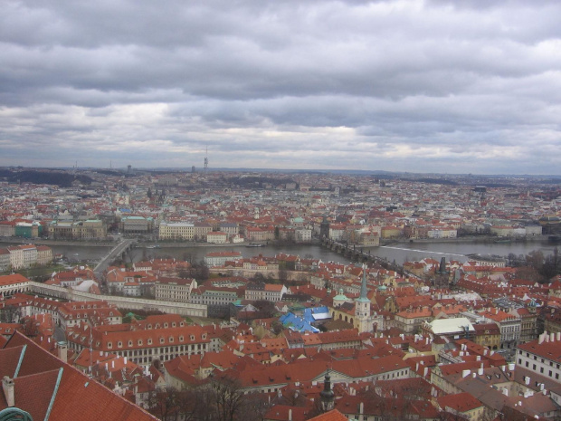 Zdjęcie kolegi- widok z jednej z wież katedry św. Wita #Praga