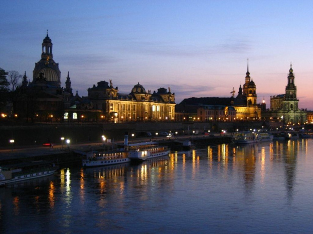 Dresden by night