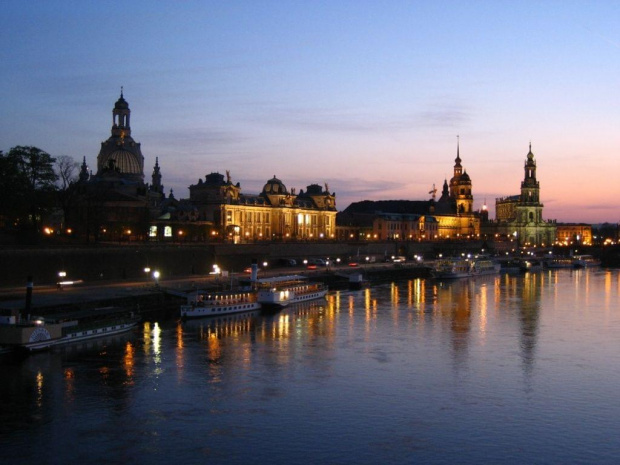 Dresden by night