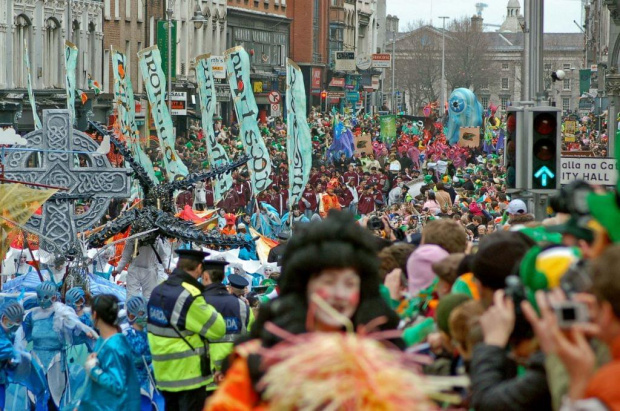 Są to zdjęcia z tegorocznej parady w dniu św. Patryka w Dublinie.