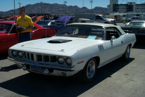 Plymouth Barracuda