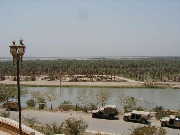 Zdjęcie z Iraku robione w czasie działań wojennych w 2003 roku... #wojna #Irak