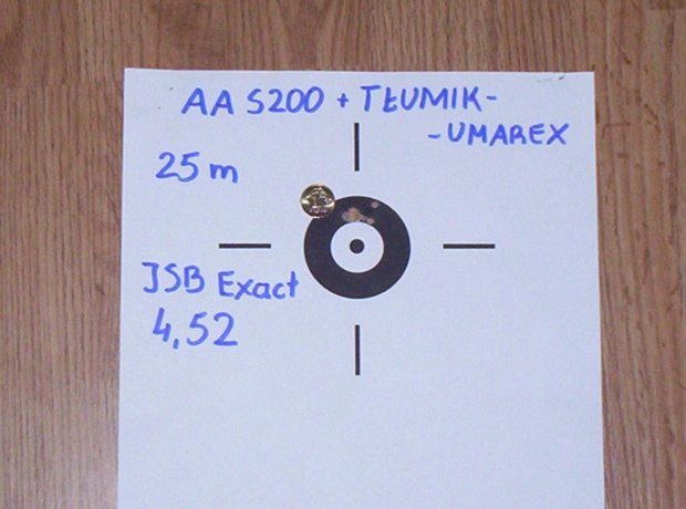 AA S200 + tłumik Umarex - 25 m z monetą 1gr