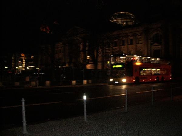 zdjęcie bundestagu(berlin) nocą...