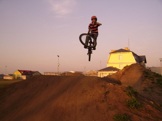 koyas.
"Whip" #Dirt #Koyas