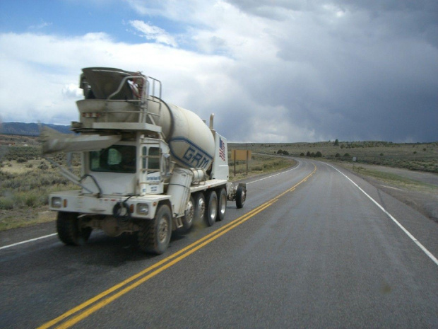 Oshkosh Cement Truck