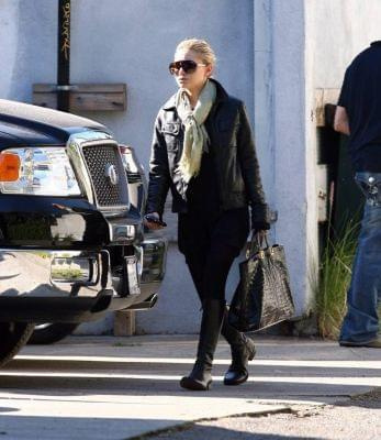 Ashley shopping in West Hollywood-styczeń 2007