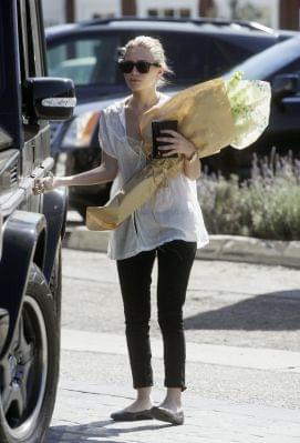 Ashley shopping in Brentwood -marzec 2007