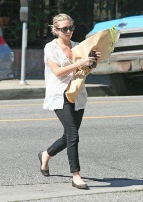 Ashley shopping in Brentwood -marzec 2007