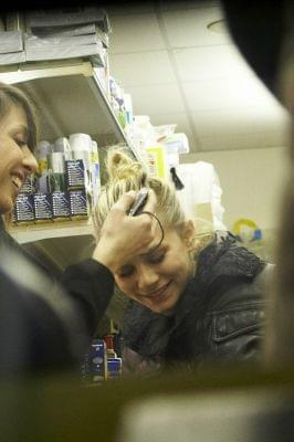 MK and Ash doing late-night food shopping in Paris-marzec 2007