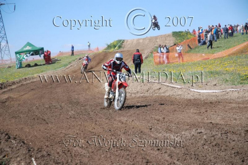 MOTOCROSS MISTRZOSTWA EUROPY w kl. 125 J. open Gdańsk 29.04.2007r.
www.ANWOMEDIA.pl