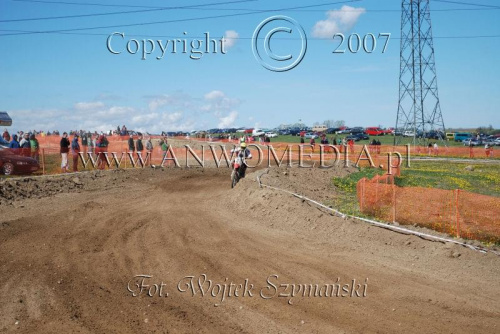 MOTOCROSS MISTRZOSTWA EUROPY w kl. 125 J. open Gdańsk 29.04.2007r.
www.ANWOMEDIA.pl