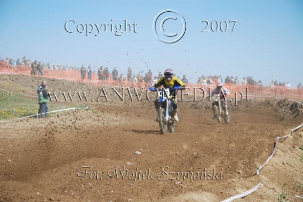 MOTOCROSS MISTRZOSTWA EUROPY w kl. 125 J. open Gdańsk 29.04.2007r.
www.ANWOMEDIA.pl