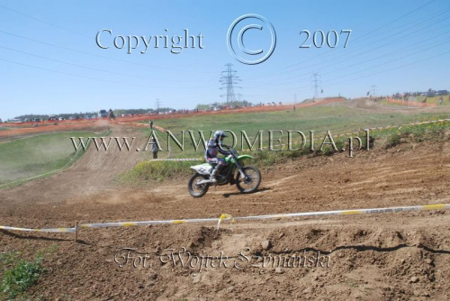 MOTOCROSS MISTRZOSTWA EUROPY w kl. 125 J. open Gdańsk 29.04.2007r.
www.ANWOMEDIA.pl