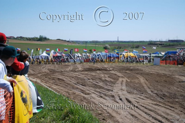 MOTOCROSS MISTRZOSTWA EUROPY w kl. 125 J. open Gdańsk 29.04.2007r.
www.ANWOMEDIA.pl