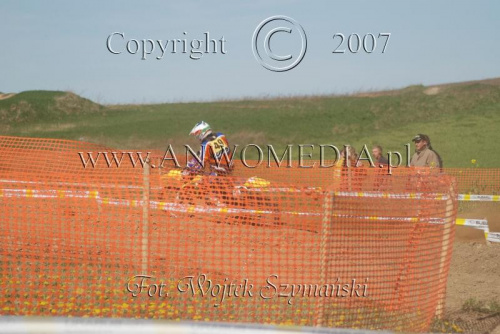 MOTOCROSS MISTRZOSTWA EUROPY w kl. 125 J. open Gdańsk 29.04.2007r.
www.ANWOMEDIA.pl