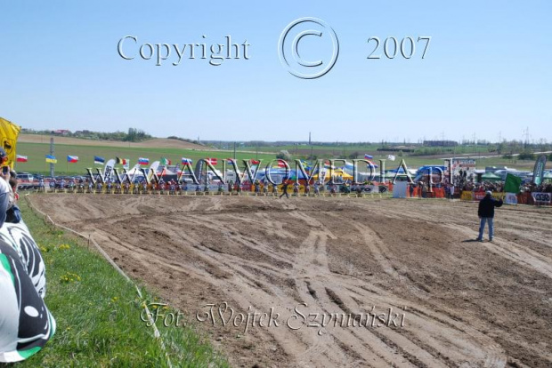 MOTOCROSS MISTRZOSTWA EUROPY w kl. 125 J. open Gdańsk 29.04.2007r.
www.ANWOMEDIA.pl