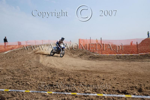 MOTOCROSS MISTRZOSTWA EUROPY w kl. 125 J. open Gdańsk 29.04.2007r.
www.ANWOMEDIA.pl