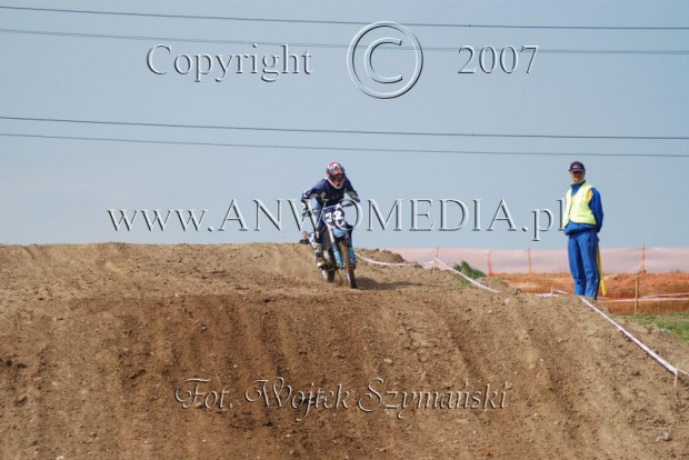 MOTOCROSS MISTRZOSTWA EUROPY w kl. 125 J. open Gdańsk 29.04.2007r.
www.ANWOMEDIA.pl