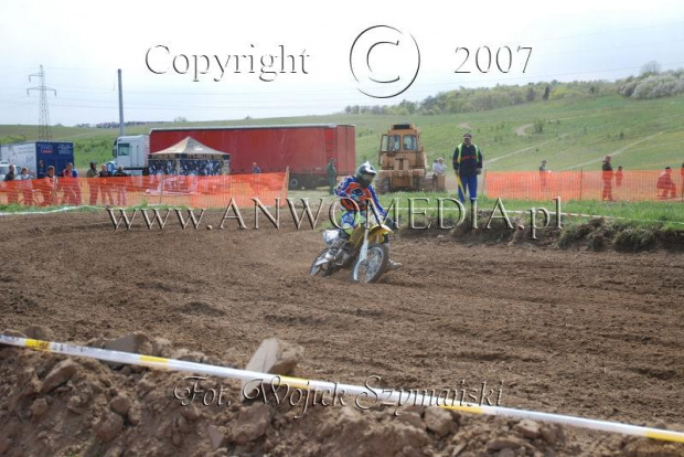 MOTOCROSS MISTRZOSTWA EUROPY w kl. 125 J. open Gdańsk 29.04.2007r.
www.ANWOMEDIA.pl