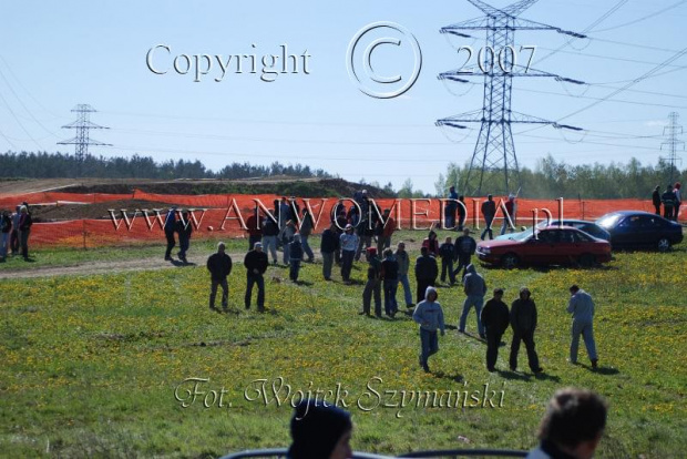 MOTOCROSS MISTRZOSTWA EUROPY w kl. 125 J. open Gdańsk 29.04.2007r.
www.ANWOMEDIA.pl