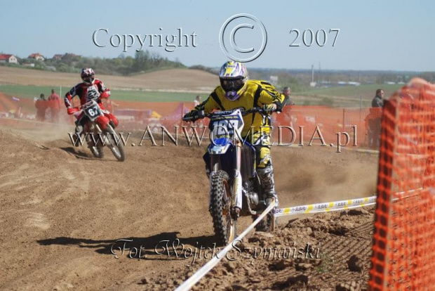 MOTOCROSS MISTRZOSTWA EUROPY w kl. 125 J. open Gdańsk 29.04.2007r.
www.ANWOMEDIA.pl