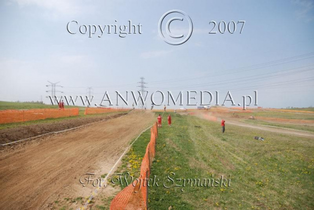 MOTOCROSS MISTRZOSTWA EUROPY w kl. 125 J. open Gdańsk 29.04.2007r.
www.ANWOMEDIA.pl