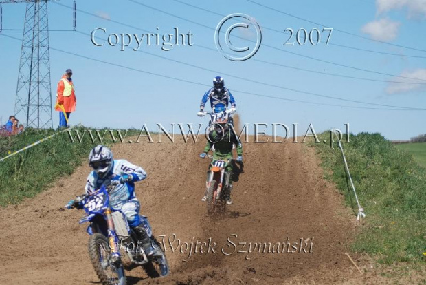 MOTOCROSS MISTRZOSTWA EUROPY w kl. 125 J. open Gdańsk 29.04.2007r.
www.ANWOMEDIA.pl